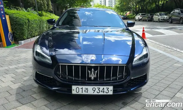 Maserati Quattroporte 2019 3.0 автомат (гидро), миниатюра 3