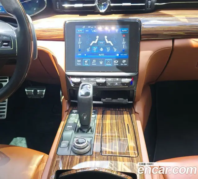 Maserati Quattroporte 2019 3.0 автомат (гидро), миниатюра 9