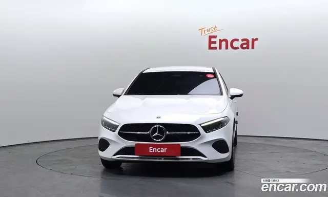 Mercedes-Benz A-Class 2024 2.0 автомат (гидро), миниатюра 3