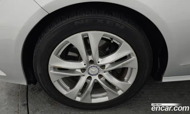 Mercedes-Benz E-Class 2011 3.5 автомат (гидро), миниатюра 5