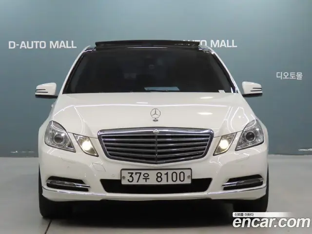 Mercedes-Benz E-Class 2013 3.5 автомат (гидро), миниатюра 3
