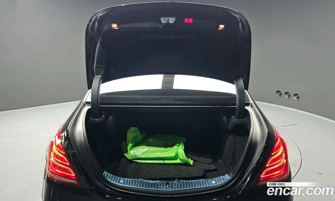 Mercedes-Benz S-Class 2016 6.0 автомат (гидро), фото 20 Mercedes-Benz S-Class 2016 6.0 автомат (гидро), фото 20