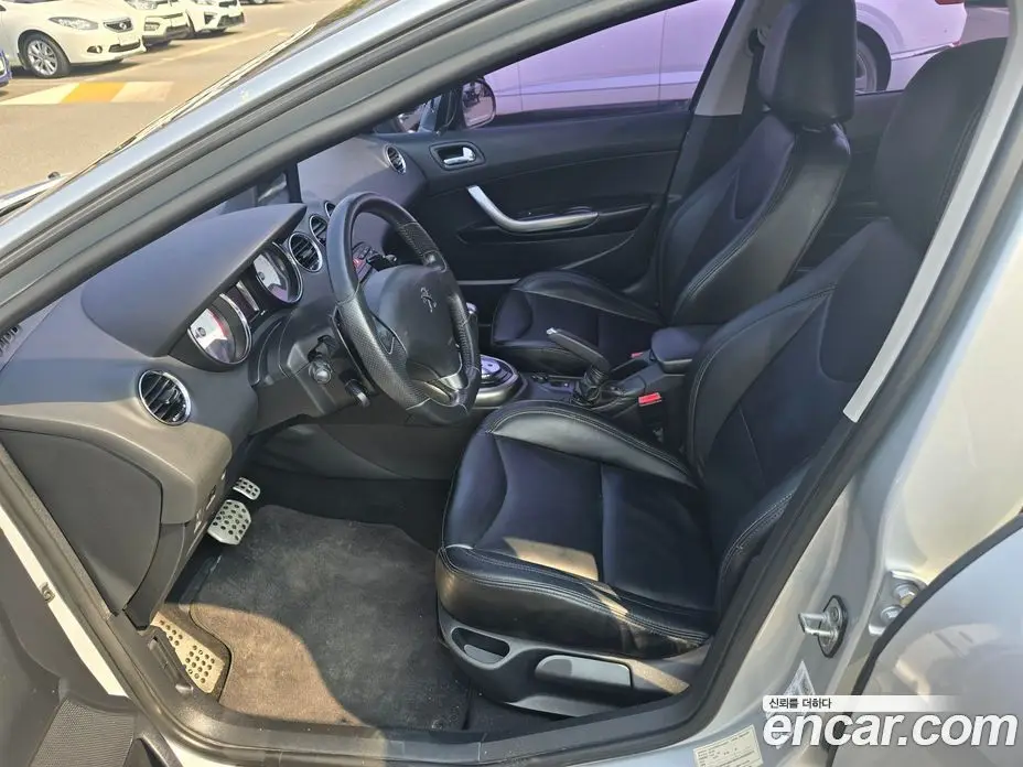Peugeot 308 2014 1.6 автомат (гидро), фото 10 Peugeot 308 2014 1.6 автомат (гидро), фото 10