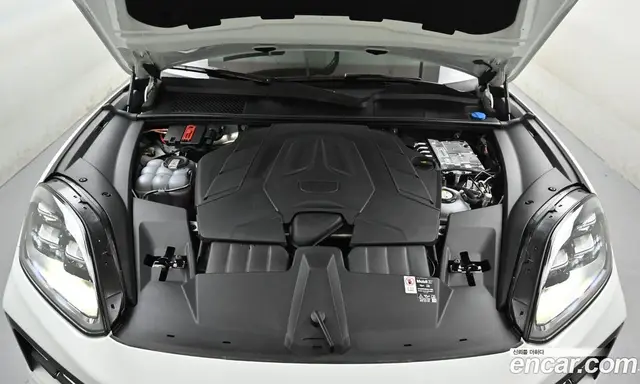 Porsche Cayenne 2025 3.0 автомат (гидро), миниатюра 6