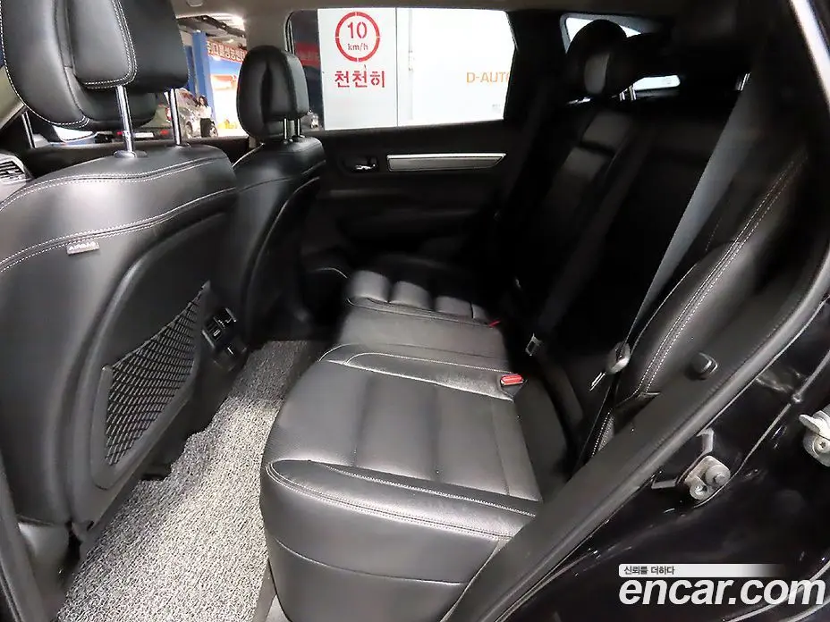 Renault (Samsung) QM6 2016 2.0 автомат (гидро), фото 13 Renault (Samsung) QM6 2016 2.0 автомат (гидро), фото 13