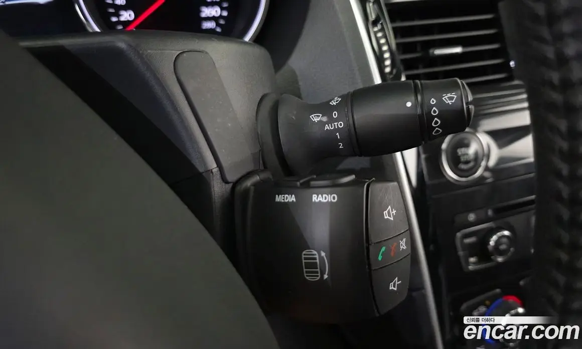 Renault (Samsung) SM7 2016 2.5 автомат (гидро), фото 18 Renault (Samsung) SM7 2016 2.5 автомат (гидро), фото 18