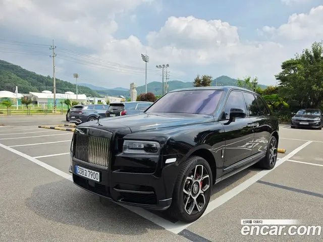 Rolls-Royce Cullinan 2020 6.7 автомат (гидро), миниатюра 2