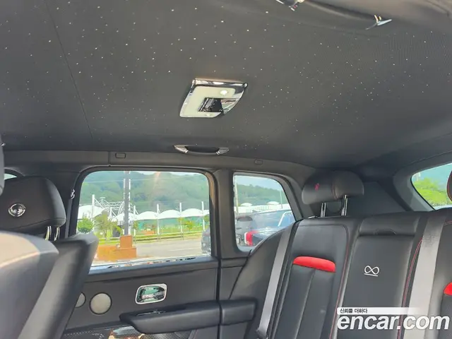 Rolls-Royce Cullinan 2020 6.7 автомат (гидро), миниатюра 6