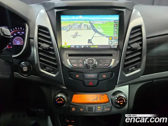 SsangYong Korando 2013 2.0 автомат (гидро), миниатюра 11 SsangYong Korando 2013 2.0 автомат (гидро), миниатюра 11