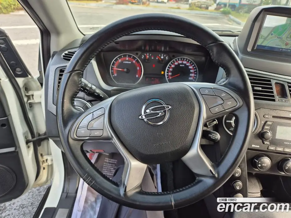 SsangYong Korando 2015 2.0 автомат (гидро), фото 13