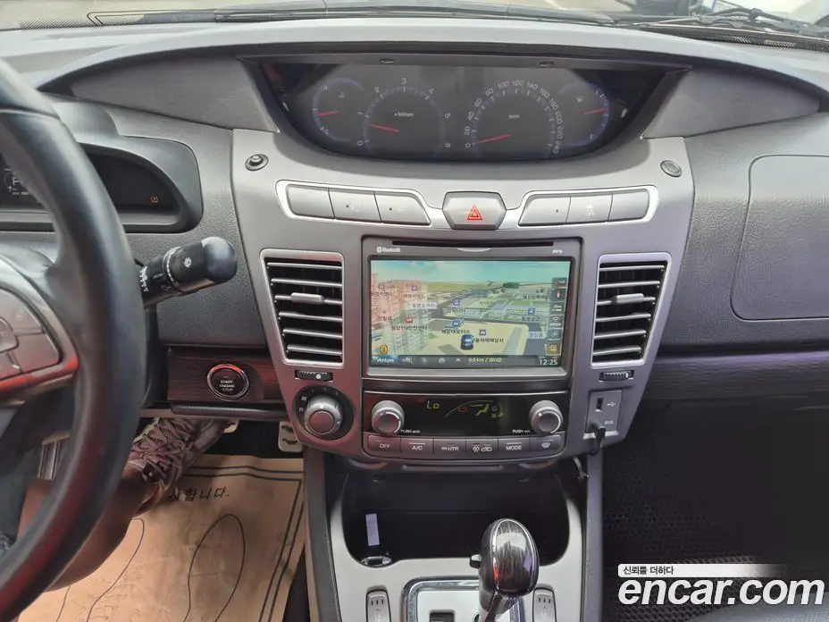 SsangYong Korando 2017 2.2 автомат (гидро), фото 14