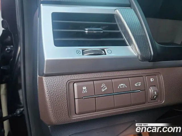 SsangYong Rexton 2021 2.1 автомат (гидро), миниатюра 12