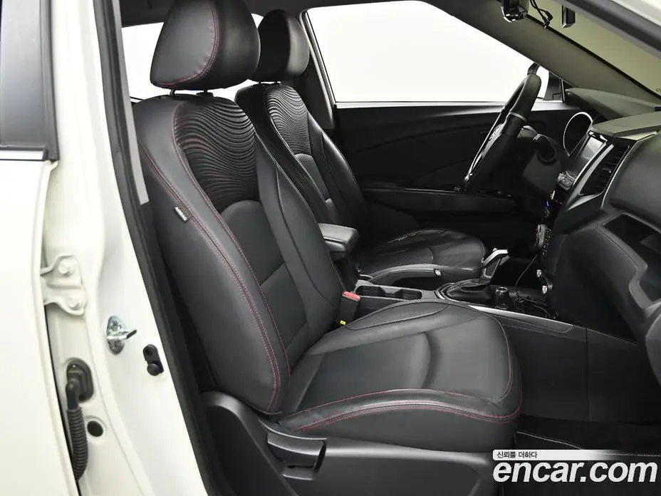 SsangYong TIBOLI 2019 1.6 автомат (гидро), фото 10 SsangYong TIBOLI 2019 1.6 автомат (гидро), фото 10