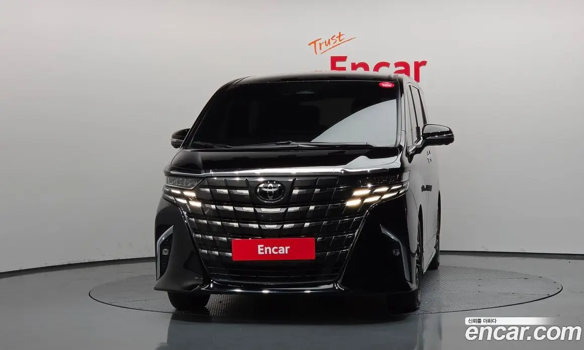 Toyota Alphard 2024 2.5 автомат (гидро), фото 3