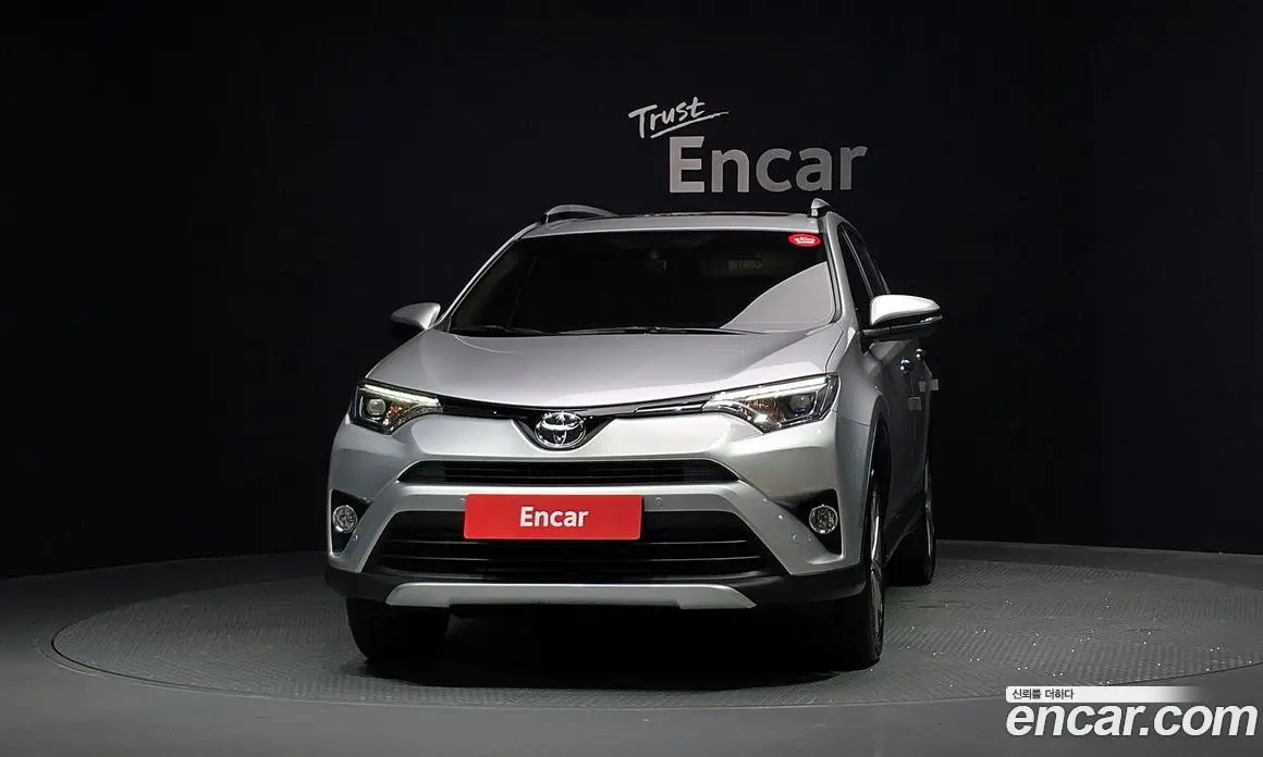 Toyota RAV4 2015 2.5 автомат (гидро), фото 3 Toyota RAV4 2015 2.5 автомат (гидро), фото 3