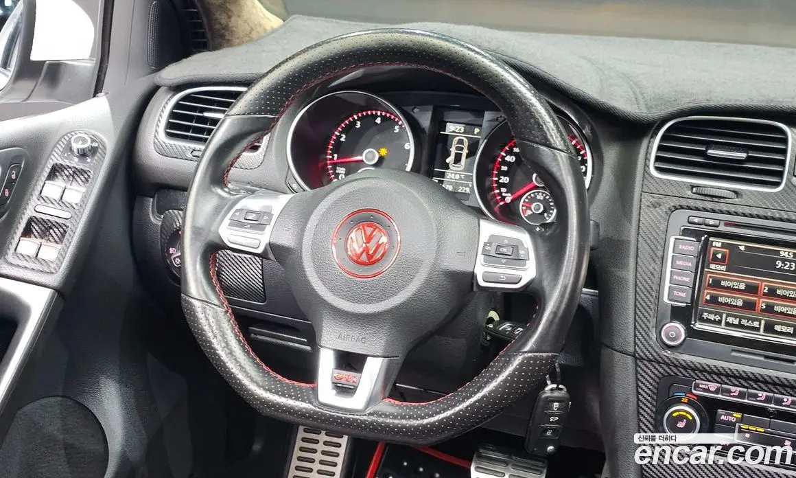 Volkswagen Golf 2012 2.0 автомат (гидро), фото 13