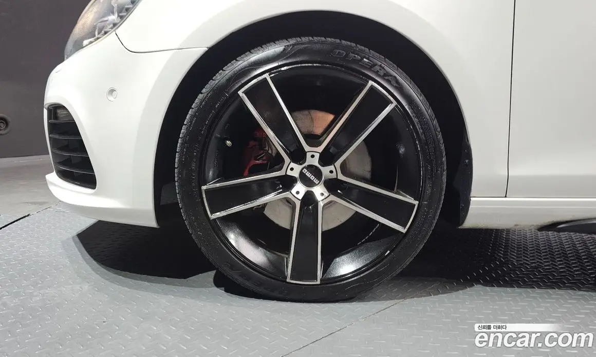 Volkswagen Golf 2012 2.0 автомат (гидро), фото 5