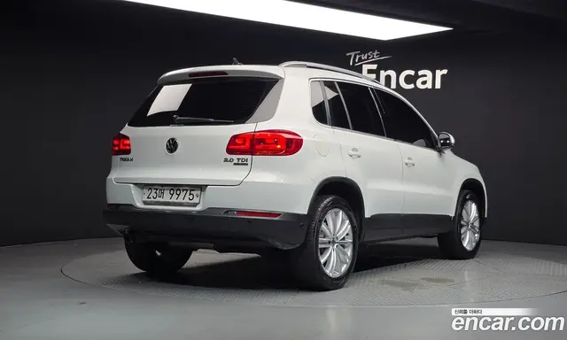 Volkswagen Tiguan 2014 2.0 автомат (гидро), миниатюра 2