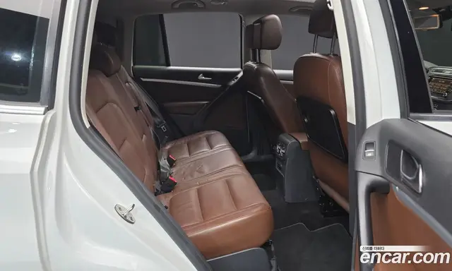 Volkswagen Tiguan 2014 2.0 автомат (гидро), миниатюра 11