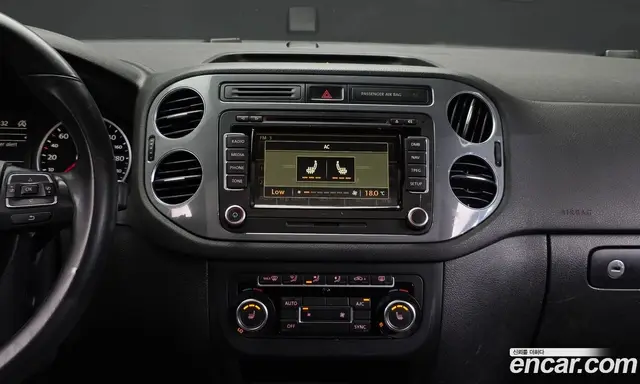 Volkswagen Tiguan 2014 2.0 автомат (гидро), миниатюра 12