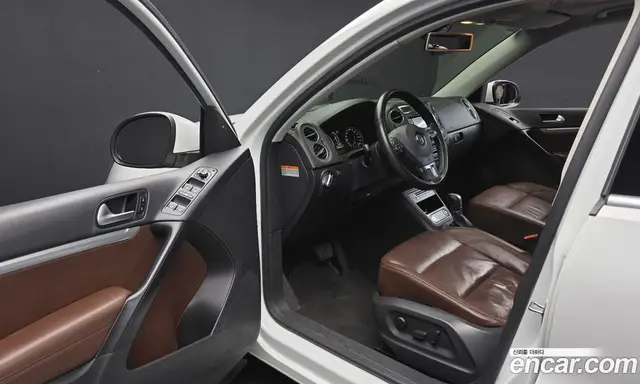 Volkswagen Tiguan 2014 2.0 автомат (гидро), миниатюра 10