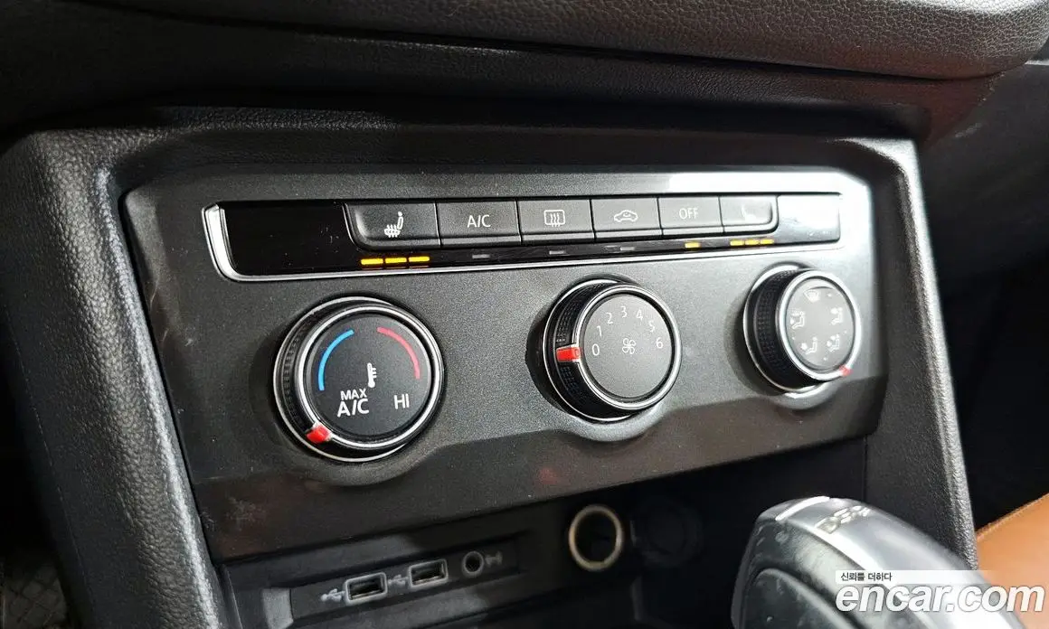 Volkswagen Tiguan 2018 2.0 автомат (гидро), фото 17