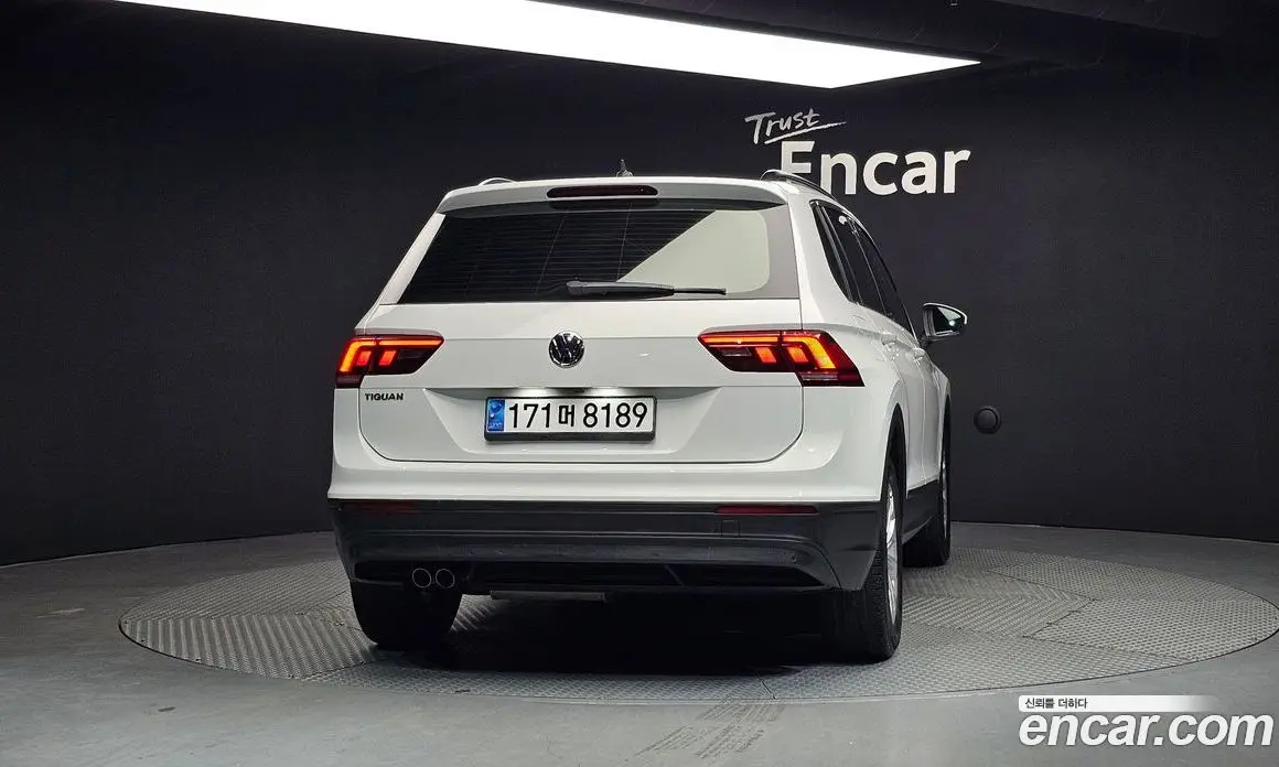 Volkswagen Tiguan 2018 2.0 автомат (гидро), фото 4