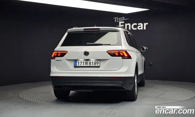 Volkswagen Tiguan 2018 2.0 автомат (гидро), миниатюра 4