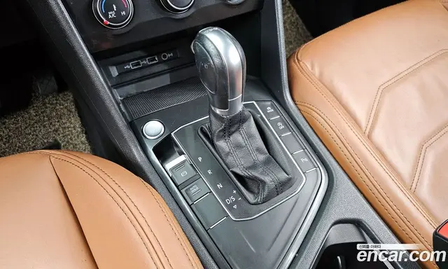 Volkswagen Tiguan 2018 2.0 автомат (гидро), миниатюра 9