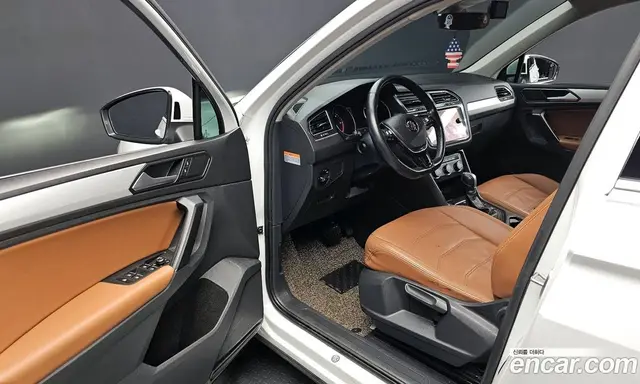 Volkswagen Tiguan 2018 2.0 автомат (гидро), миниатюра 10