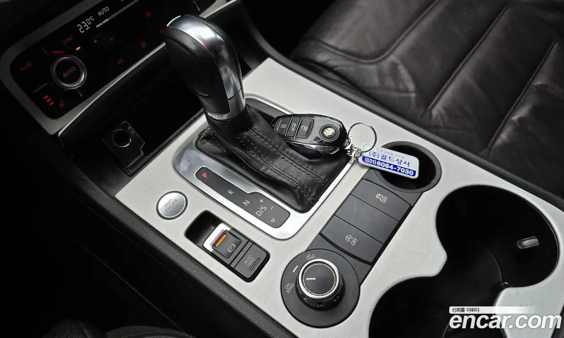 Volkswagen Touareg 2013 3.0 автомат (гидро), фото 9