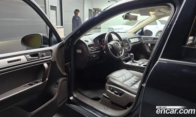 Volkswagen Touareg 2013 3.0 автомат (гидро), миниатюра 10