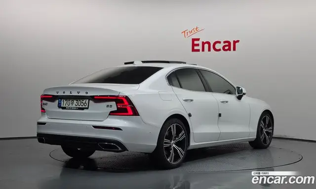 Volvo S60 2021 2.0 автомат (гидро), миниатюра 2 Volvo S60 2021 2.0 автомат (гидро), миниатюра 2