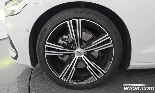 Volvo S60 2021 2.0 автомат (гидро), миниатюра 5 Volvo S60 2021 2.0 автомат (гидро), миниатюра 5