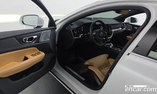 Volvo S60 2021 2.0 автомат (гидро), миниатюра 10 Volvo S60 2021 2.0 автомат (гидро), миниатюра 10