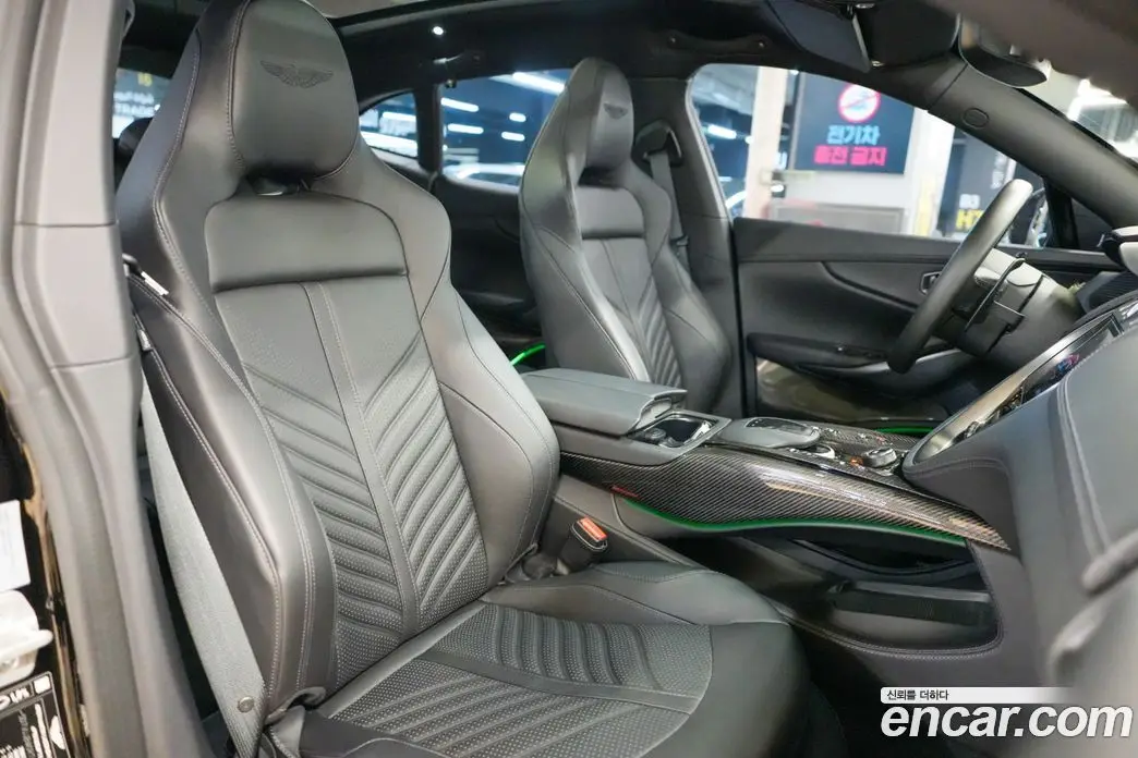Aston Martin DBX 2024 4.0 автомат (гидро), фото 18 Aston Martin DBX 2024 4.0 автомат (гидро), фото 18