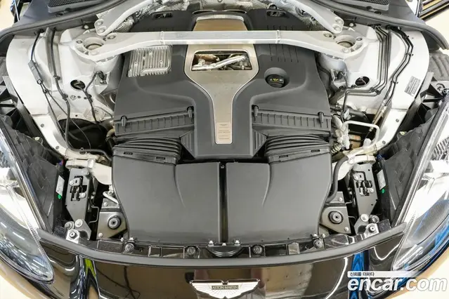 Aston Martin DBX 2024 4.0 автомат (гидро), миниатюра 5 Aston Martin DBX 2024 4.0 автомат (гидро), миниатюра 5