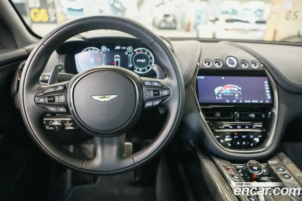 Aston Martin DBX 2024 4.0 автомат (гидро), фото 9 Aston Martin DBX 2024 4.0 автомат (гидро), фото 9