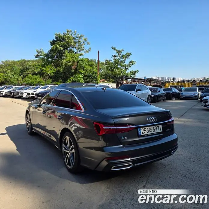 Audi A6 2022 2.0 автомат (гидро), фото 4