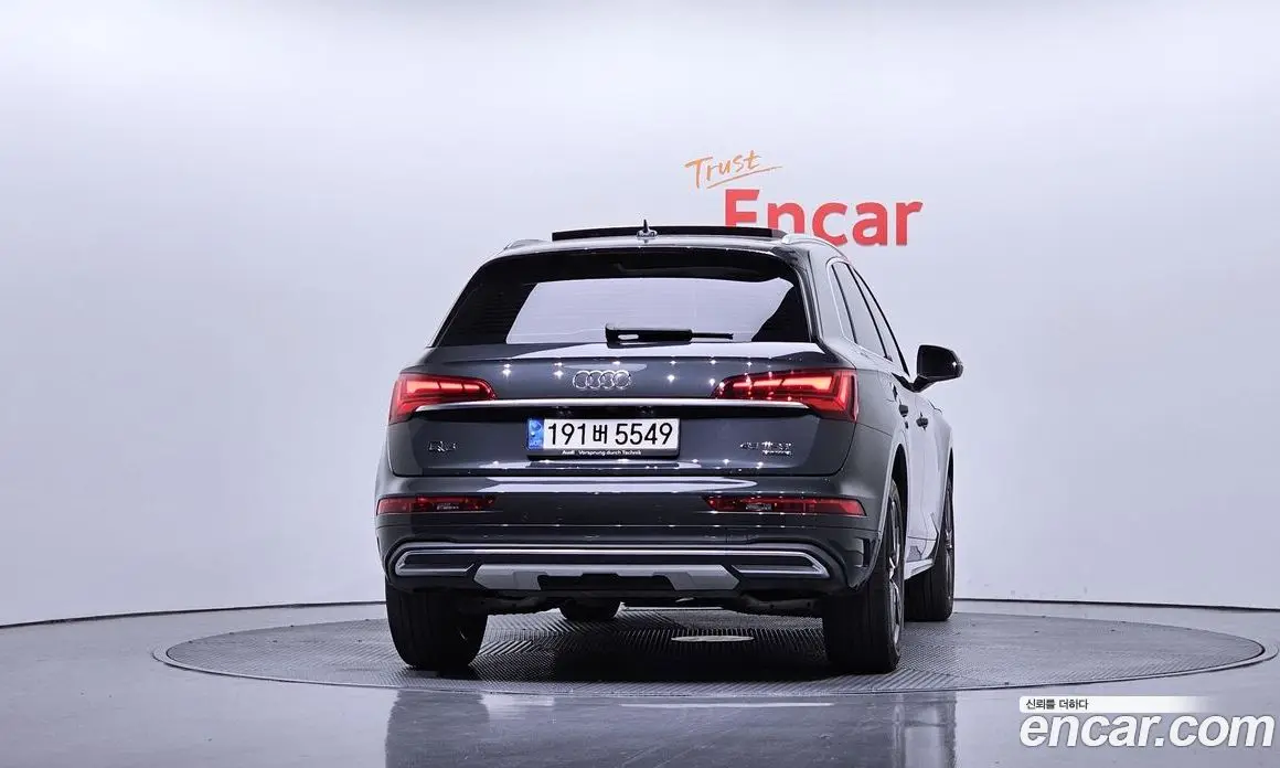 Audi Q5 2021 2.0 автомат (гидро), фото 4