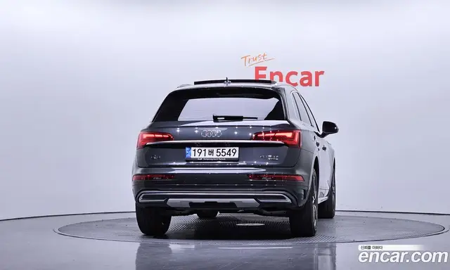 Audi Q5 2021 2.0 автомат (гидро), миниатюра 4