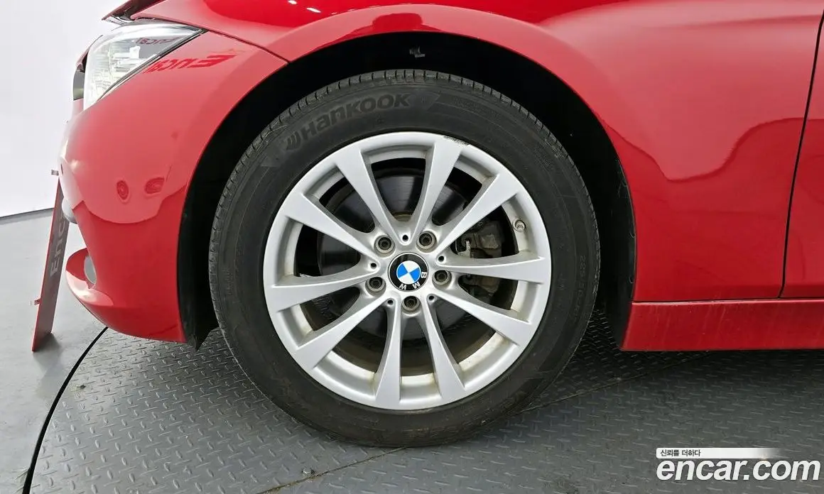BMW 3 серия 2017 2.0 автомат (гидро), фото 5