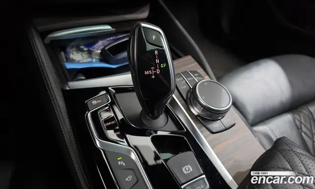 BMW 5 серия 2018 2.0 автомат (гидро), миниатюра 9 BMW 5 серия 2018 2.0 автомат (гидро), миниатюра 9