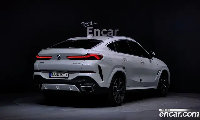 BMW X6 2023 3.0 автомат (гидро), миниатюра 2