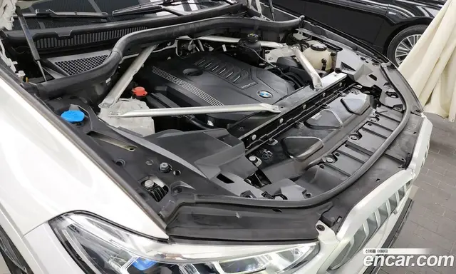 BMW X6 2023 3.0 автомат (гидро), миниатюра 6
