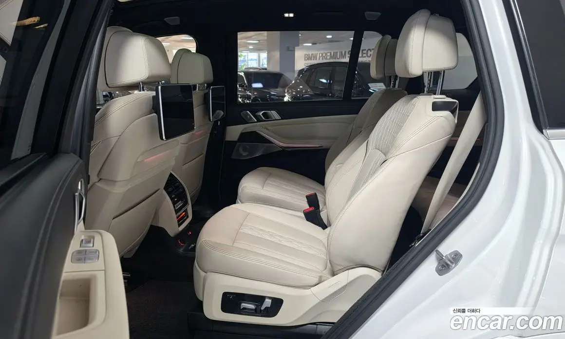 BMW X7 2021 3.0 автомат (гидро), фото 11