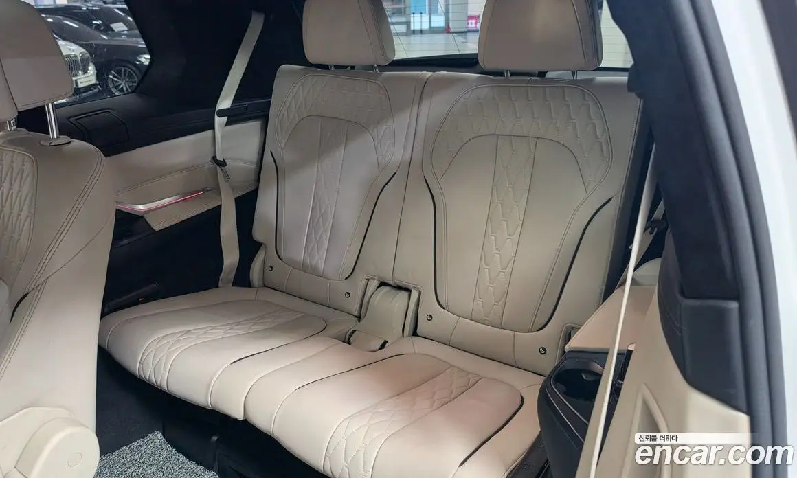 BMW X7 2021 3.0 автомат (гидро), фото 12