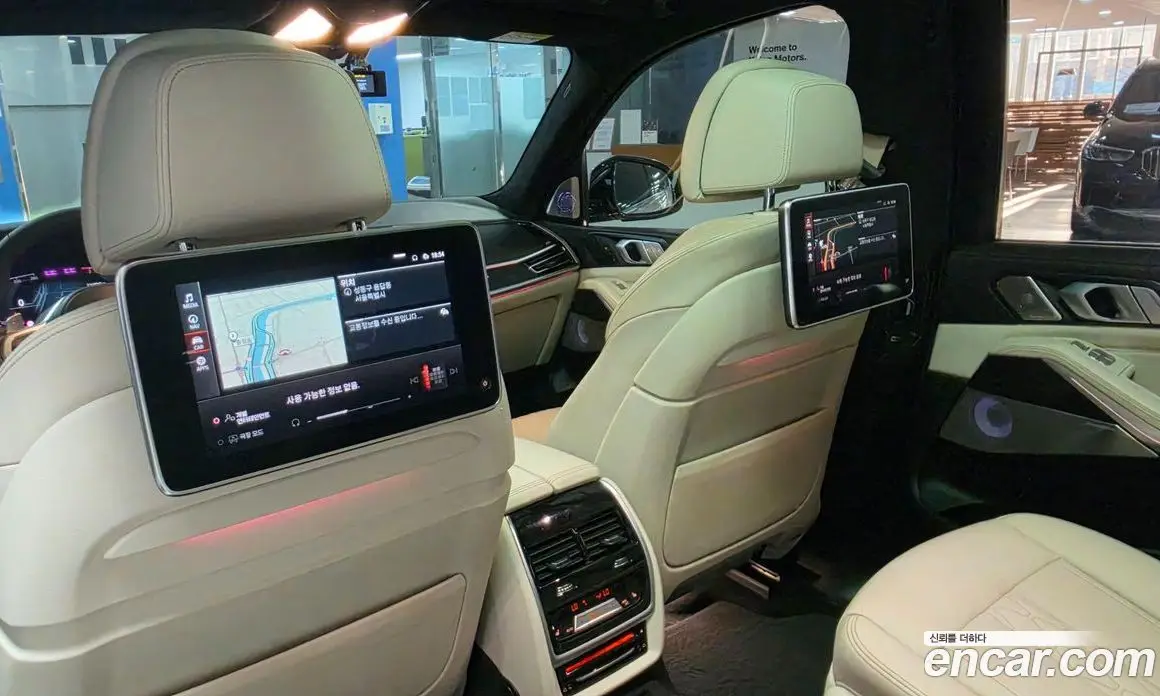 BMW X7 2021 3.0 автомат (гидро), фото 17