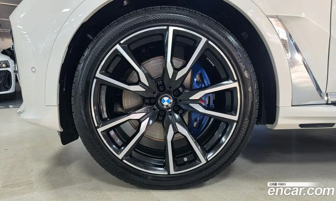 BMW X7 2021 3.0 автомат (гидро), фото 5