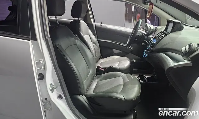 Chevrolet Spark 2014 1.0 автомат (гидро), миниатюра 12